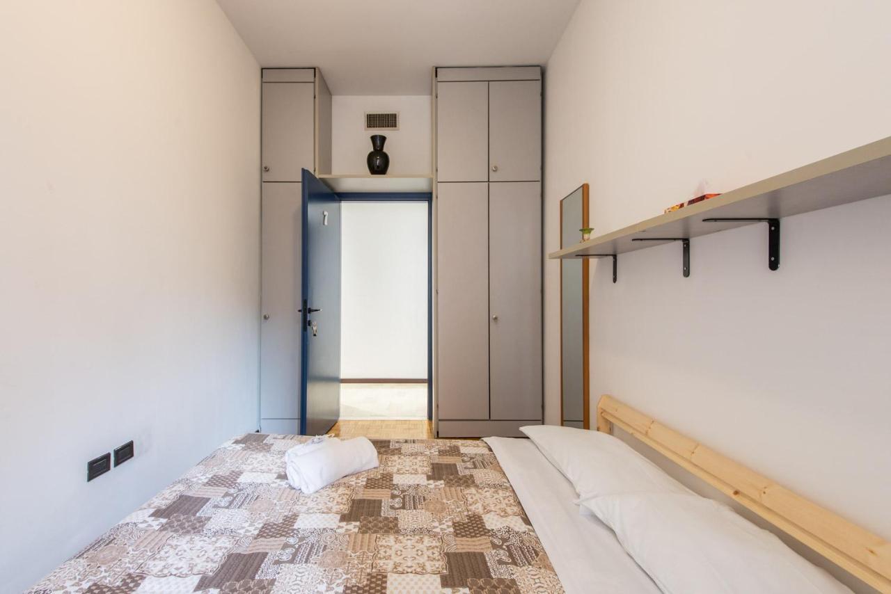 Central Guest House Milano Esterno foto